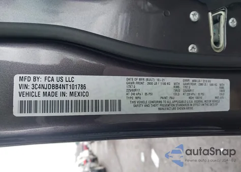 2022 Jeep Compass Latitude 4X4 from USA, damaged, VIN 3C4NJDBB4NT101786